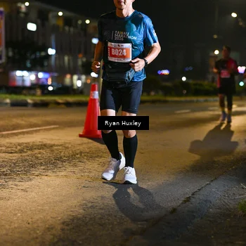Runner Photo 4351874
