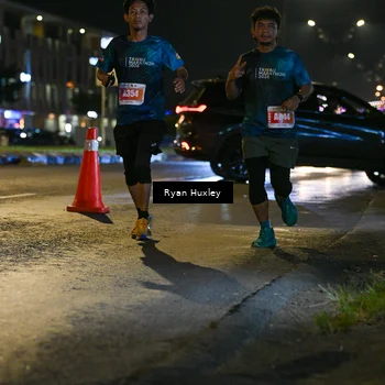 Runner Photo 4351964