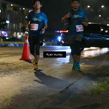 Runner Photo 4351968
