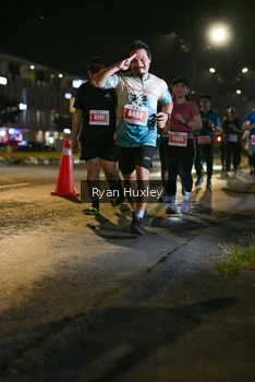 Runner Photo 4352059