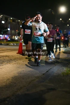 Runner Photo 4352061