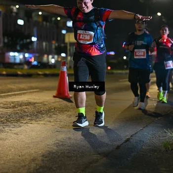 Runner Photo 4352174