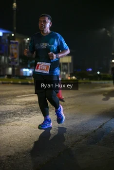 Runner Photo 4352384