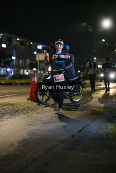 Runner Photo 4352676