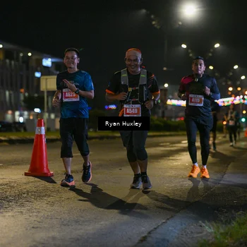Runner Photo 4352705