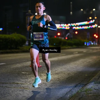 Runner Photo 4354993