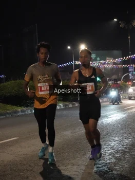 Runner Photo 4357323