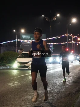 Runner Photo 4357360