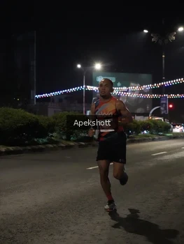 Runner Photo 4357364