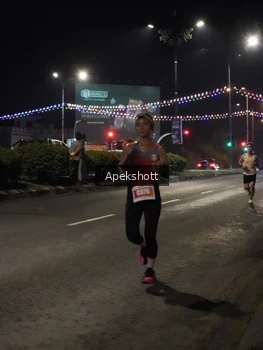 Runner Photo 4357395