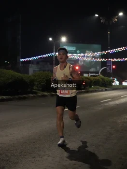 Runner Photo 4357405