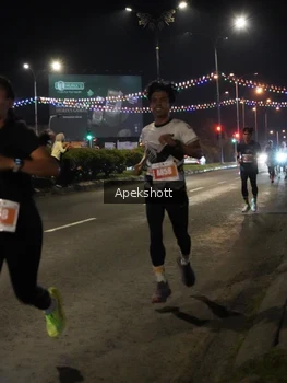 Runner Photo 4357454