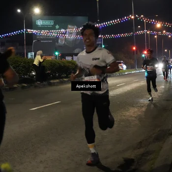 Runner Photo 4357459
