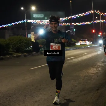 Runner Photo 4357465