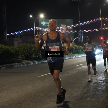 Runner Photo 4357480