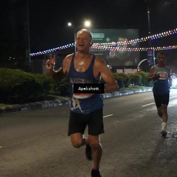 Runner Photo 4357484