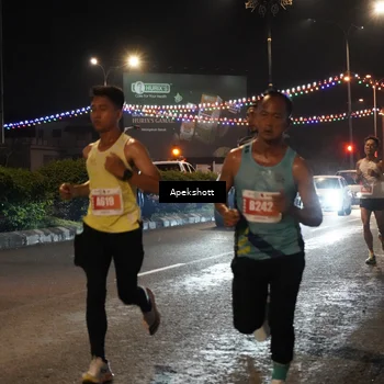 Runner Photo 4357497
