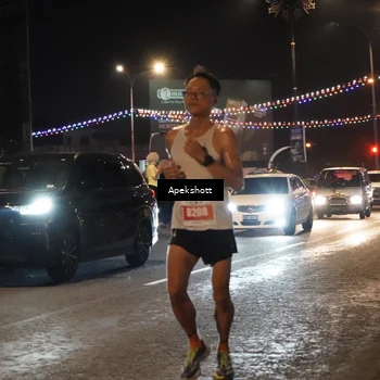 Runner Photo 4357503