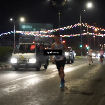Runner Photo 4357515
