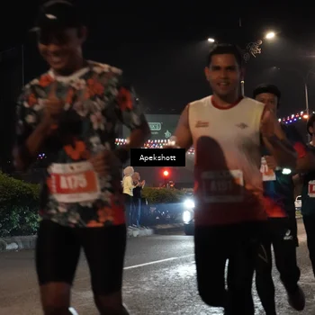 Runner Photo 4357550