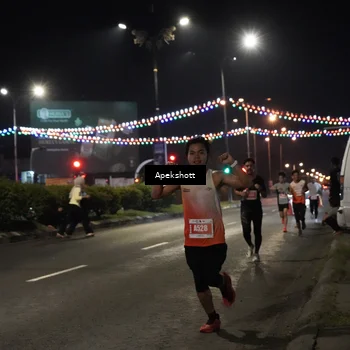 Runner Photo 4357555