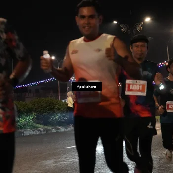 Runner Photo 4357557