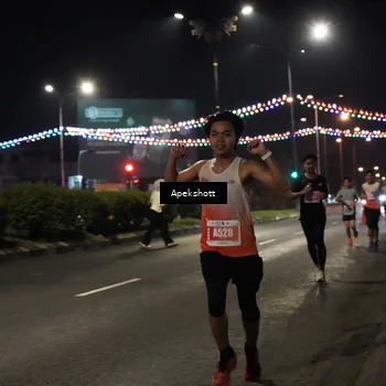 Runner Photo 4357562