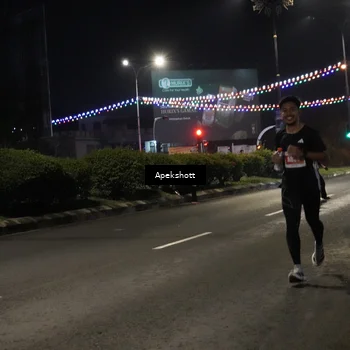 Runner Photo 4357563