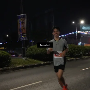 Runner Photo 4357604