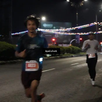 Runner Photo 4357609