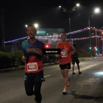 Runner Photo 4357618