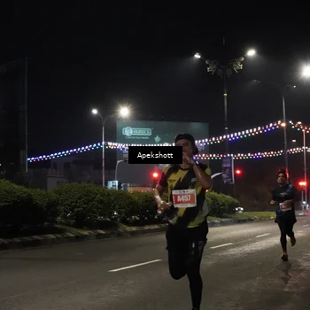 Runner Photo 4357661