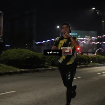 Runner Photo 4357675