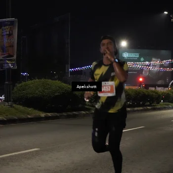 Runner Photo 4357676