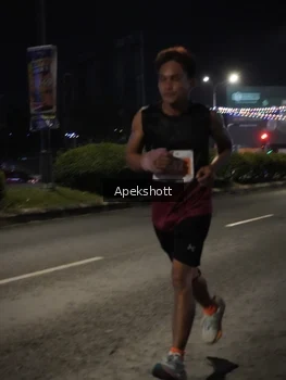 Runner Photo 4357689