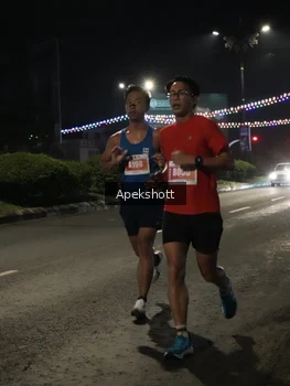 Runner Photo 4357693