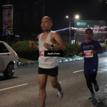 Runner Photo 4357747