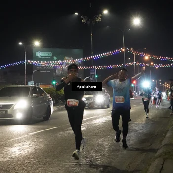 Runner Photo 4357811