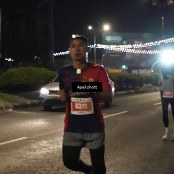 Runner Photo 4357824