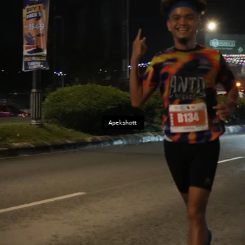 Runner Photo 4357943