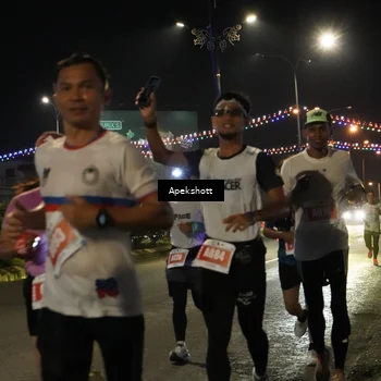 Runner Photo 4357965