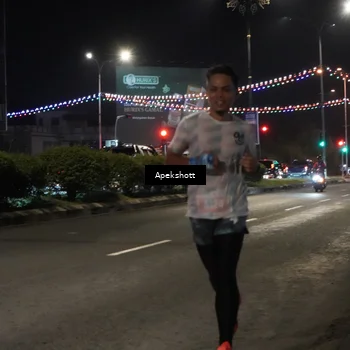 Runner Photo 4357969