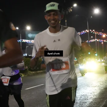 Runner Photo 4357970