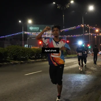 Runner Photo 4358030