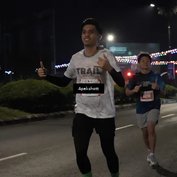Runner Photo 4358066