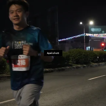 Runner Photo 4358068