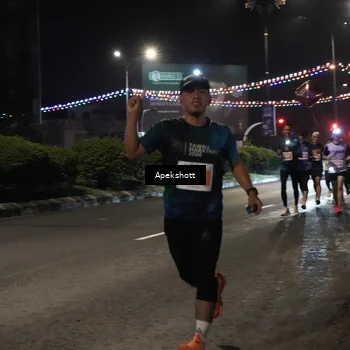 Runner Photo 4358071