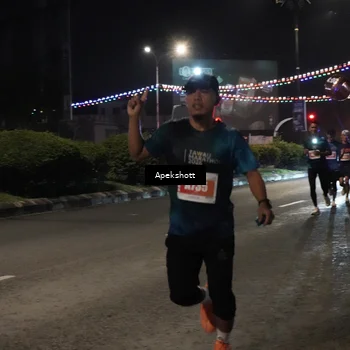 Runner Photo 4358076