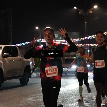 Runner Photo 4358101
