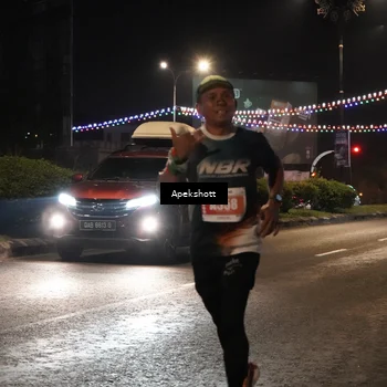 Runner Photo 4358253